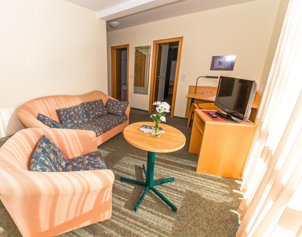 Akzent Parkhotel Trebbin Εξωτερικό φωτογραφία
